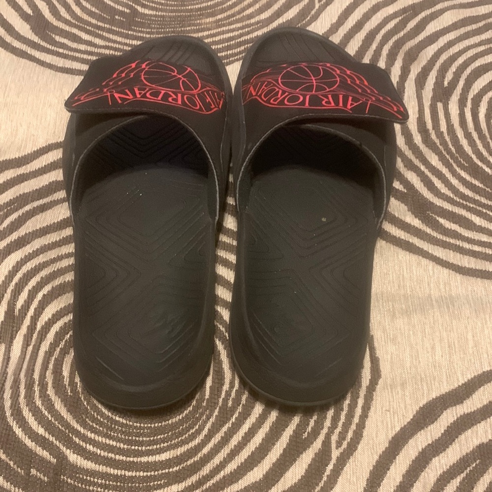 Jordan slippers